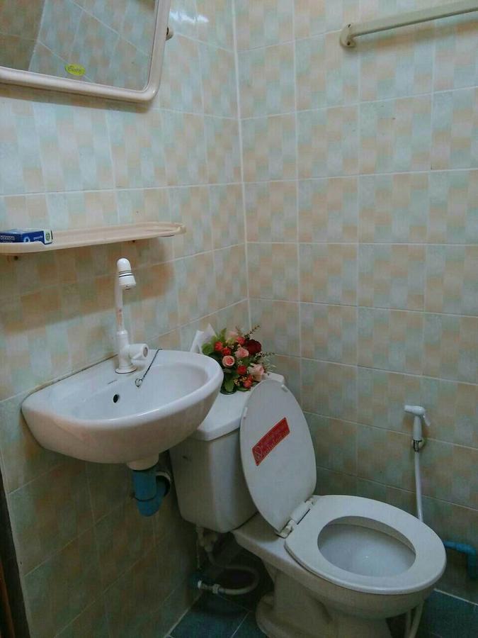 Win House Hotel Bangkok Esterno foto